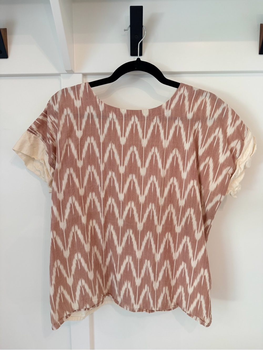 Sseko Split Seam Linen Blouse in Blush Ikat